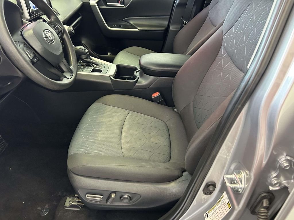 Certified Used 2025 Silver Toyota XLE image 15