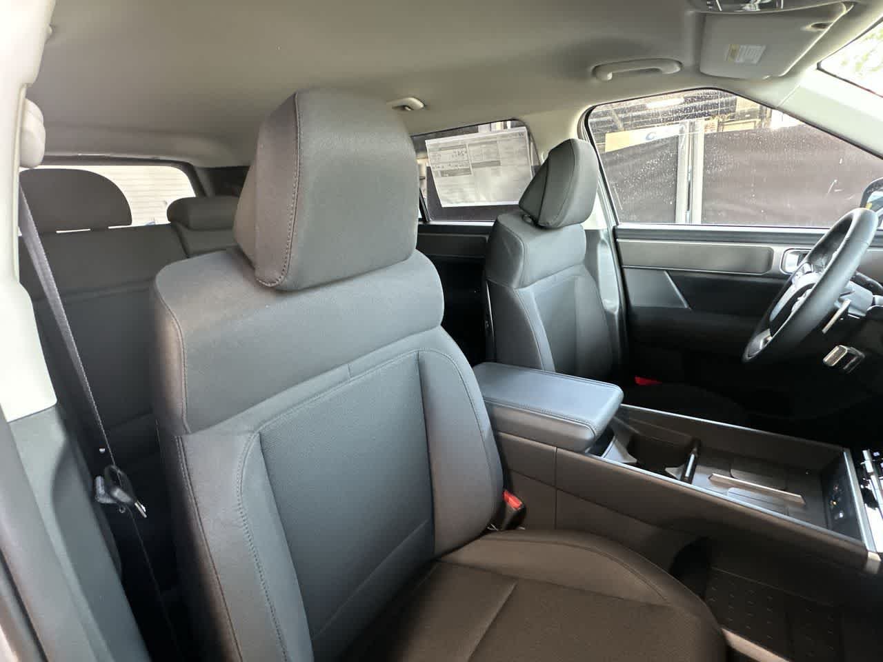 New 2026 Shimmering Silver Hyundai SE FWD image 27