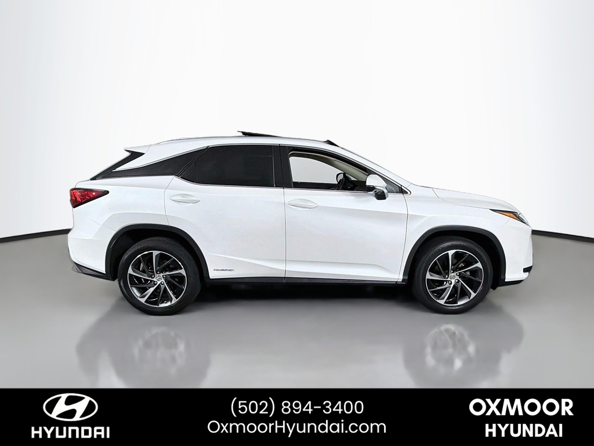 Used 2017 Eminent White Pearl Lexus Base image 8