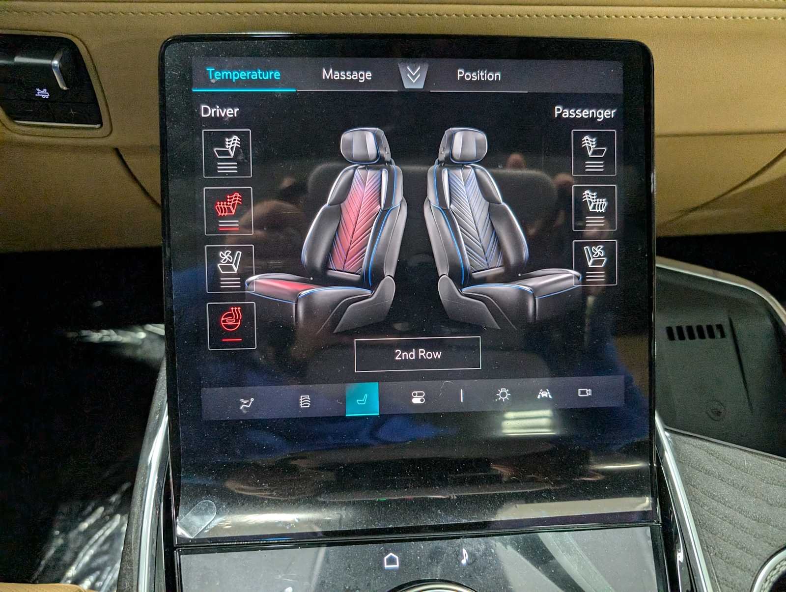 2025 Cadillac Escalade IQ Sport 2 - Photo 39