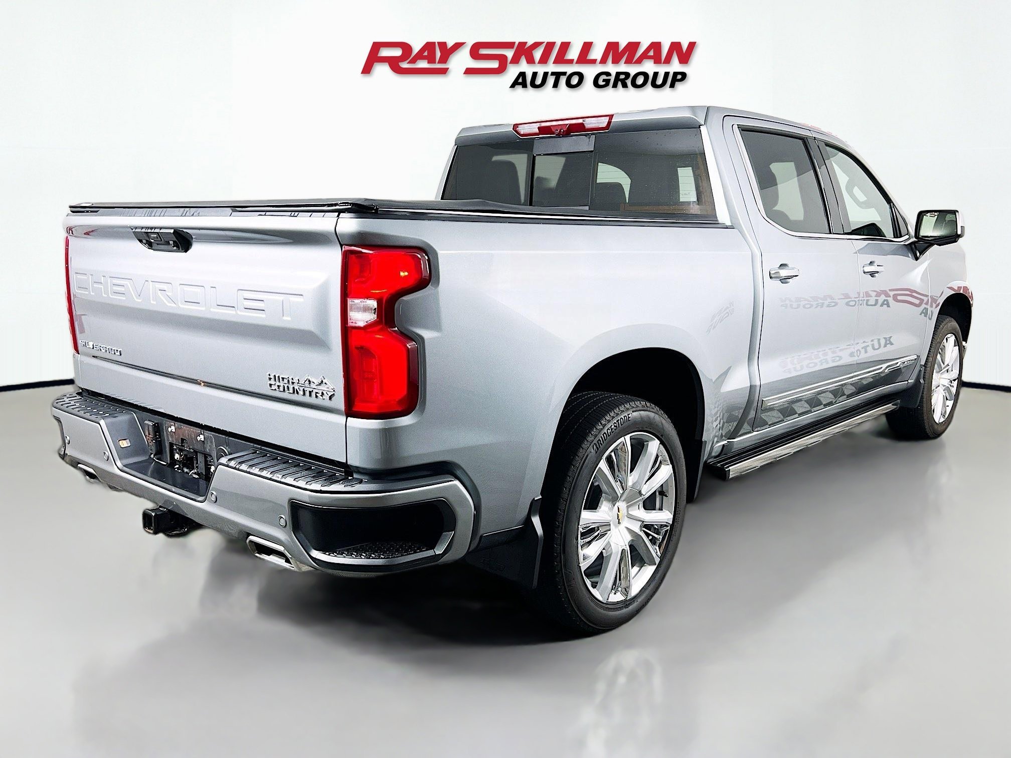 Used 2025 Sterling Gray Metallic Chevrolet HIGH COUNTRY image 7