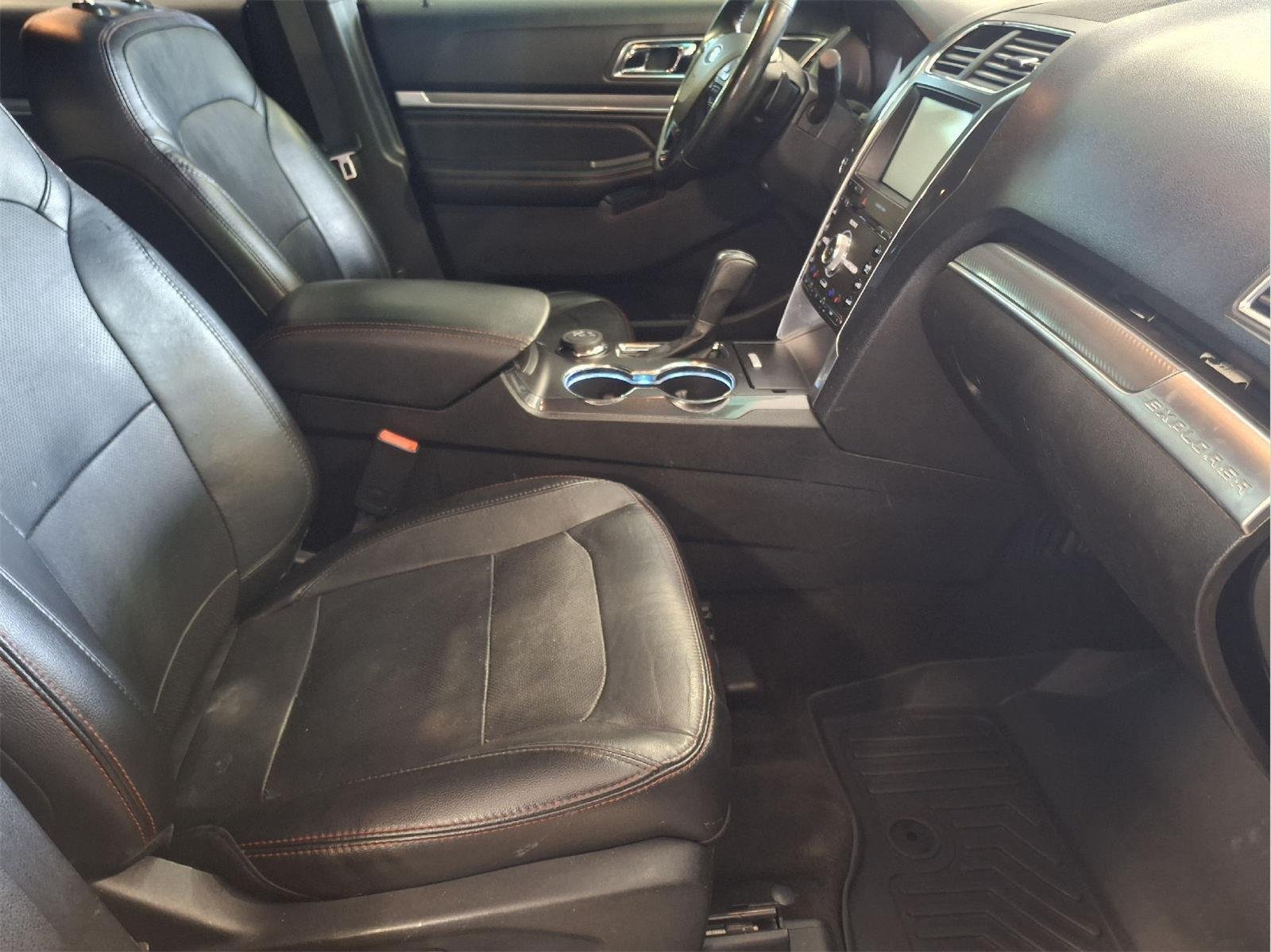 Used 2016 White Platinum Metallic Tri-Coat Ford Sport image 12