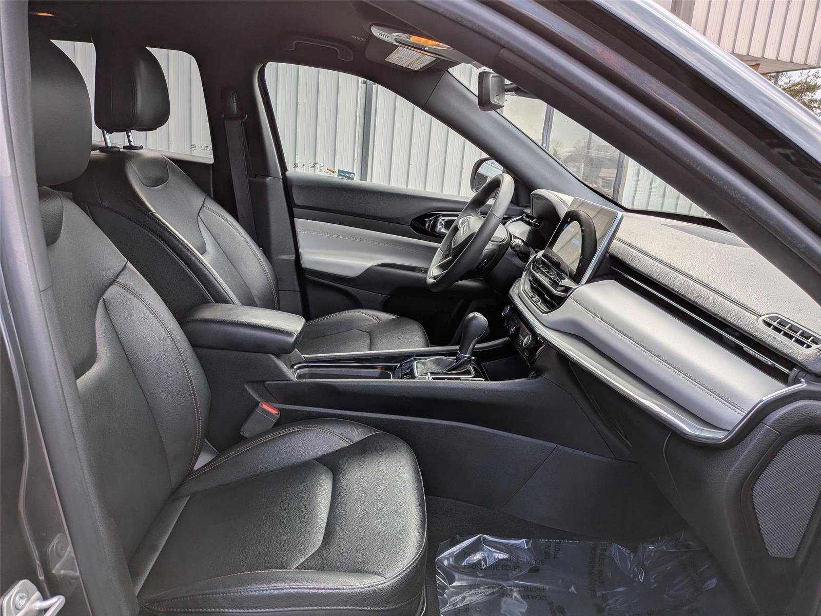 Used 2024 Black Clearcoat Jeep Limited image 37