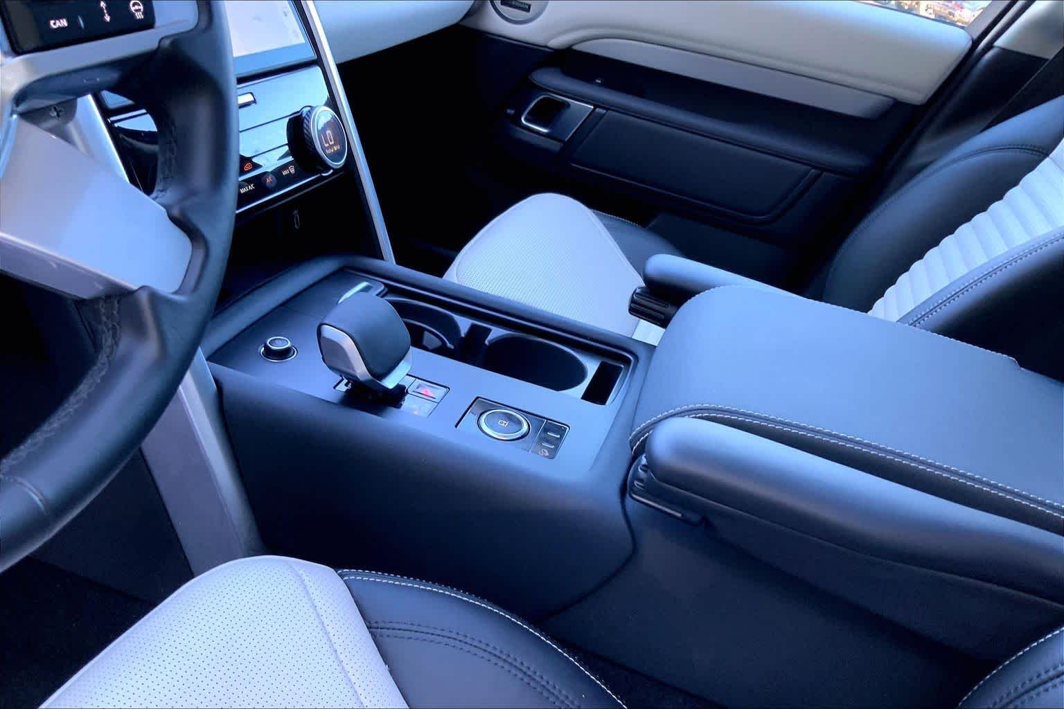 Used 2026 Eiger Grey Metallic Land Rover Gemini Edition image 15