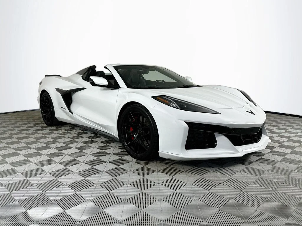 2025 Chevrolet Corvette Z06 Convertible 3LZ's photo