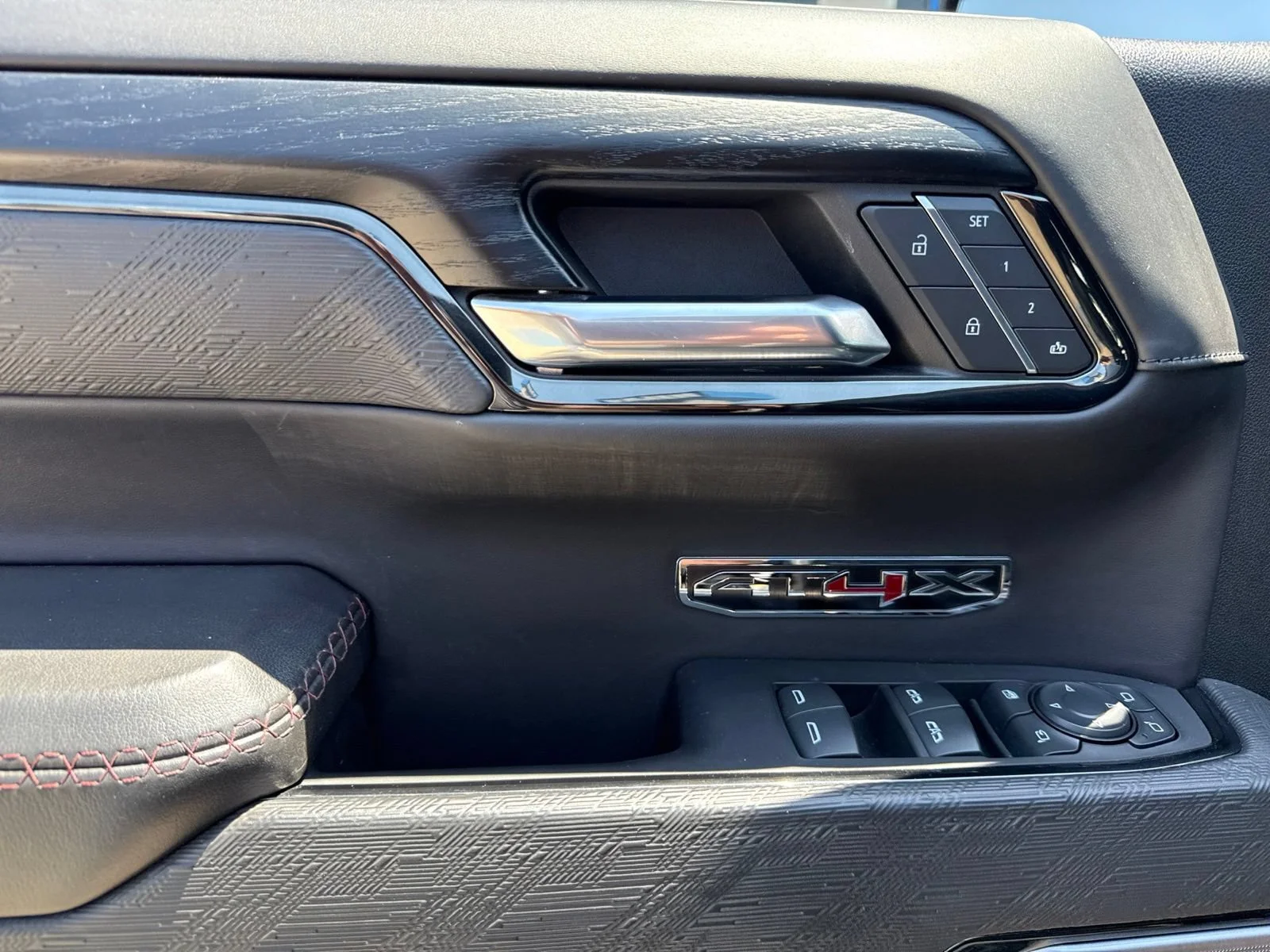 Used 2024 Onyx Black GMC AT4X image 20