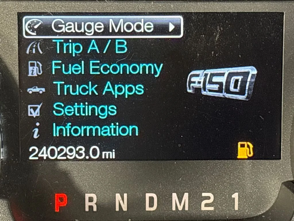 Used 2013 Red Ford Lariat image 21