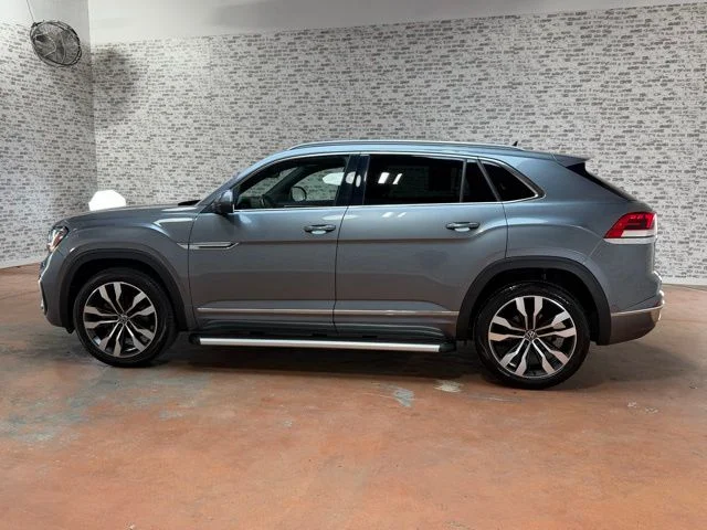 Used 2020 Platinum Gray Metallic Volkswagen 3.6L V6 SEL Premium R-Line image 4