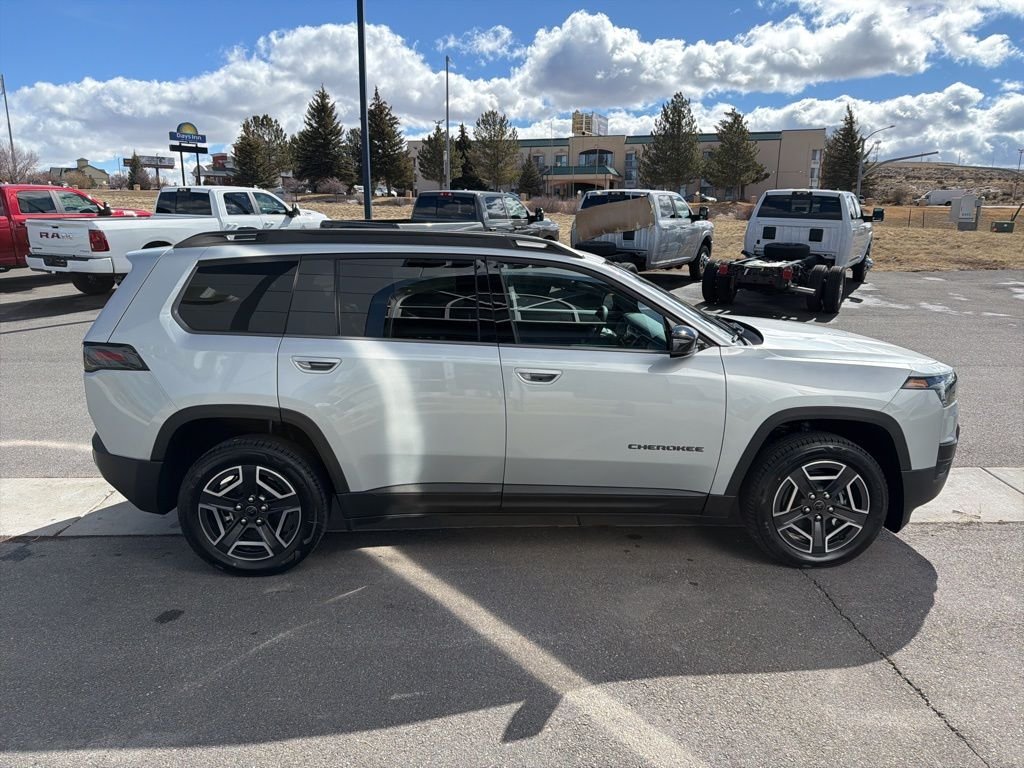 New 2026 Silver Zynith Clear-Coat Exterior Paint Jeep Limited image 7