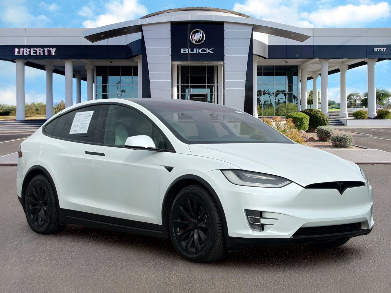 Used 2018 Tesla Model X 75D with VIN 5YJXCAE23JF087109 for sale in Peoria, AZ
