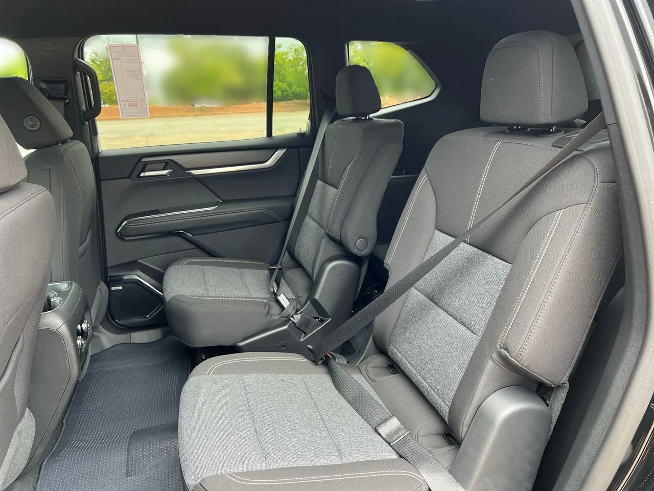 Used 2026 Ebony Twilight Metallic GMC Elevation image 20
