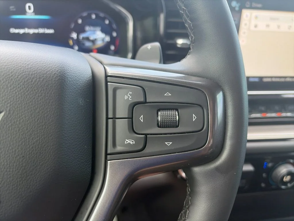 Used 2024 Gray Chevrolet ZR2 image 29