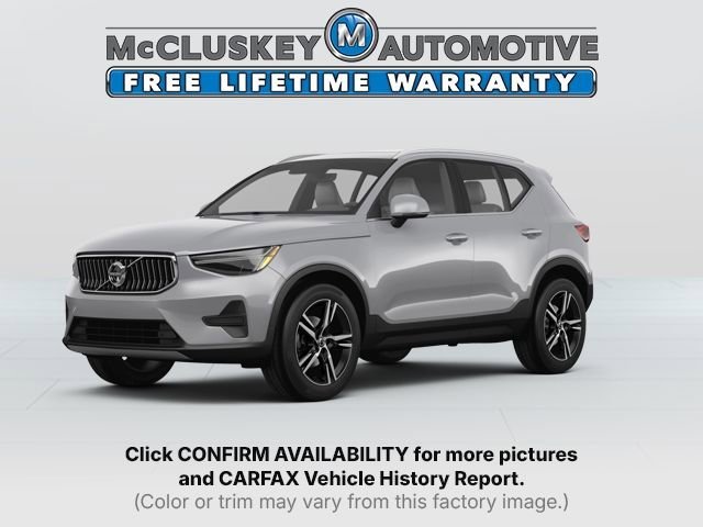 2024 Volvo XC40 B5 Core Dark AWD's photo