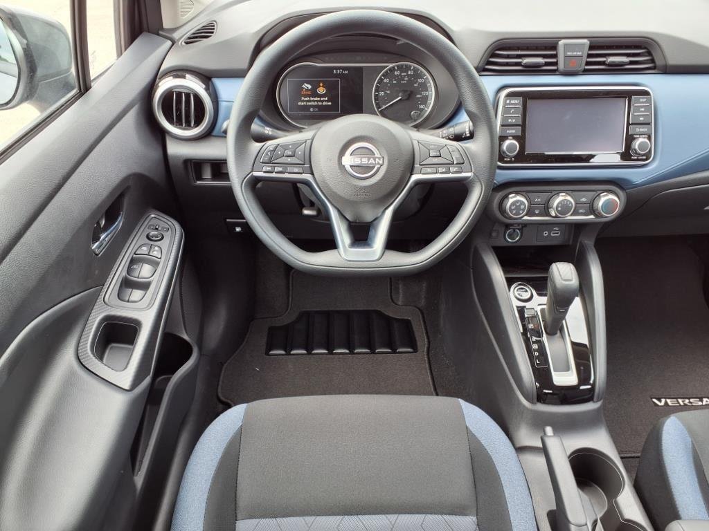 2025 Nissan Versa Sedan SV - Photo 11