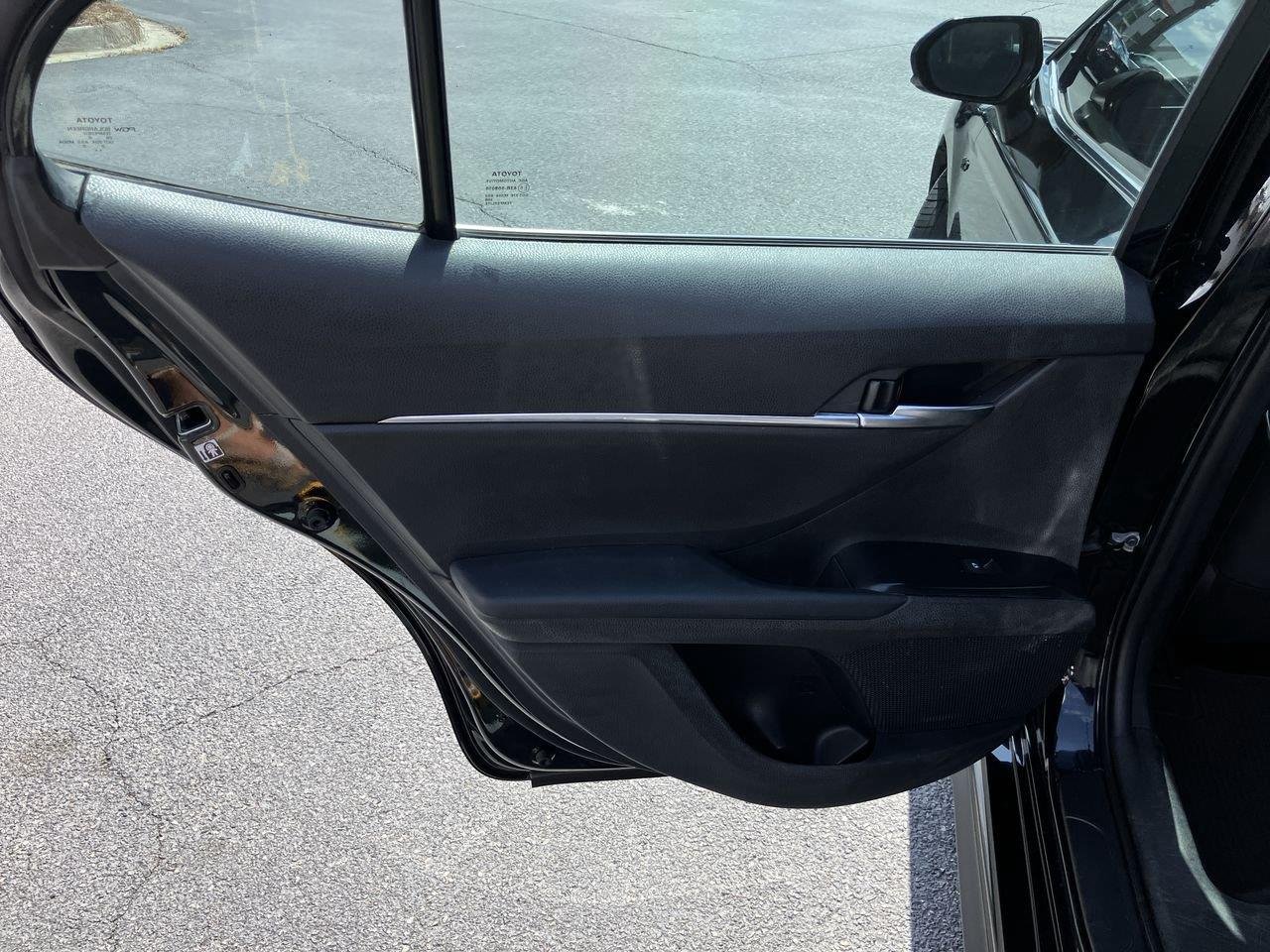 Used 2019 Black (Midnight Black Metallic) Toyota SE image 22