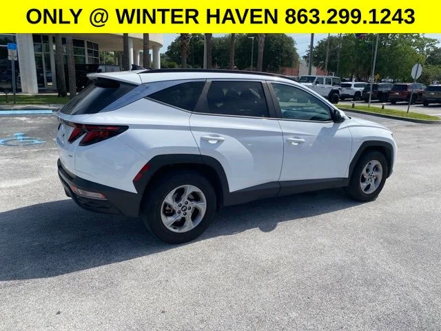 Used 2024 White Hyundai SEL image 3