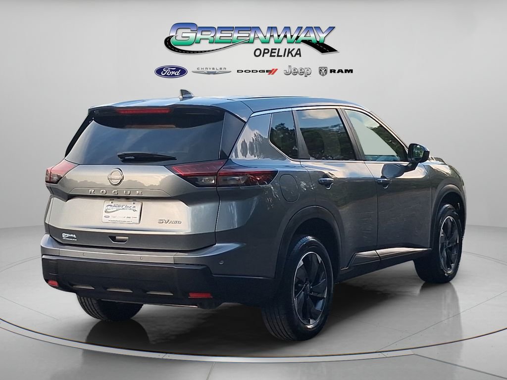 Used 2024 Gray Nissan SV image 3