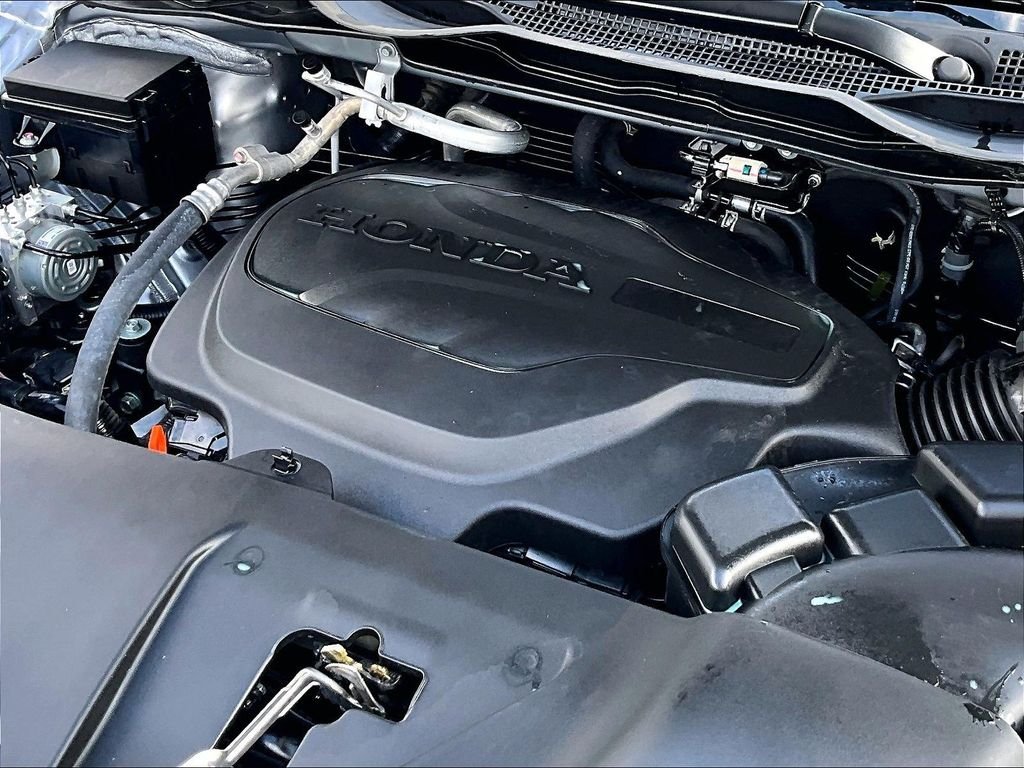 Used 2026 Silver Honda EX-L image 35
