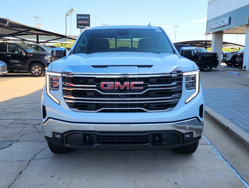 2026 GMC Sierra 1500 SLT - Photo 9