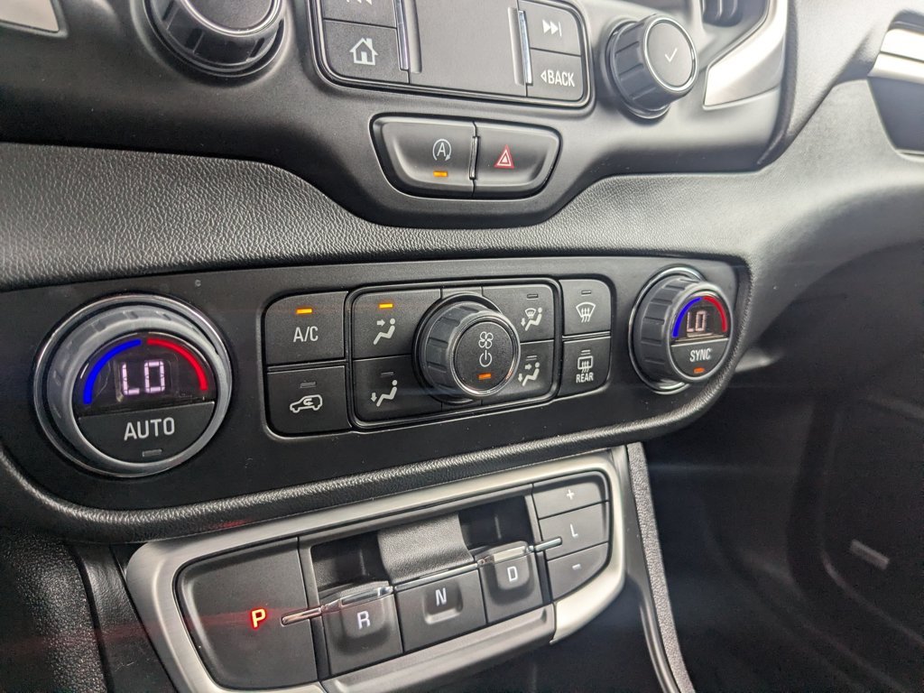 Used 2023 Sterling Metallic GMC SLT image 19