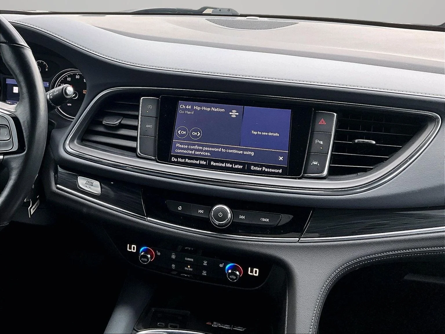 Used 2022 Black Buick Essence image 7