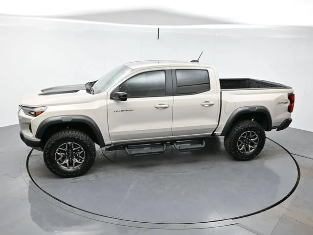 Used 2026 White Sands Chevrolet ZR2 image 33