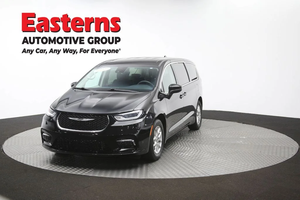 Used 2023 Black Chrysler Touring L image 56