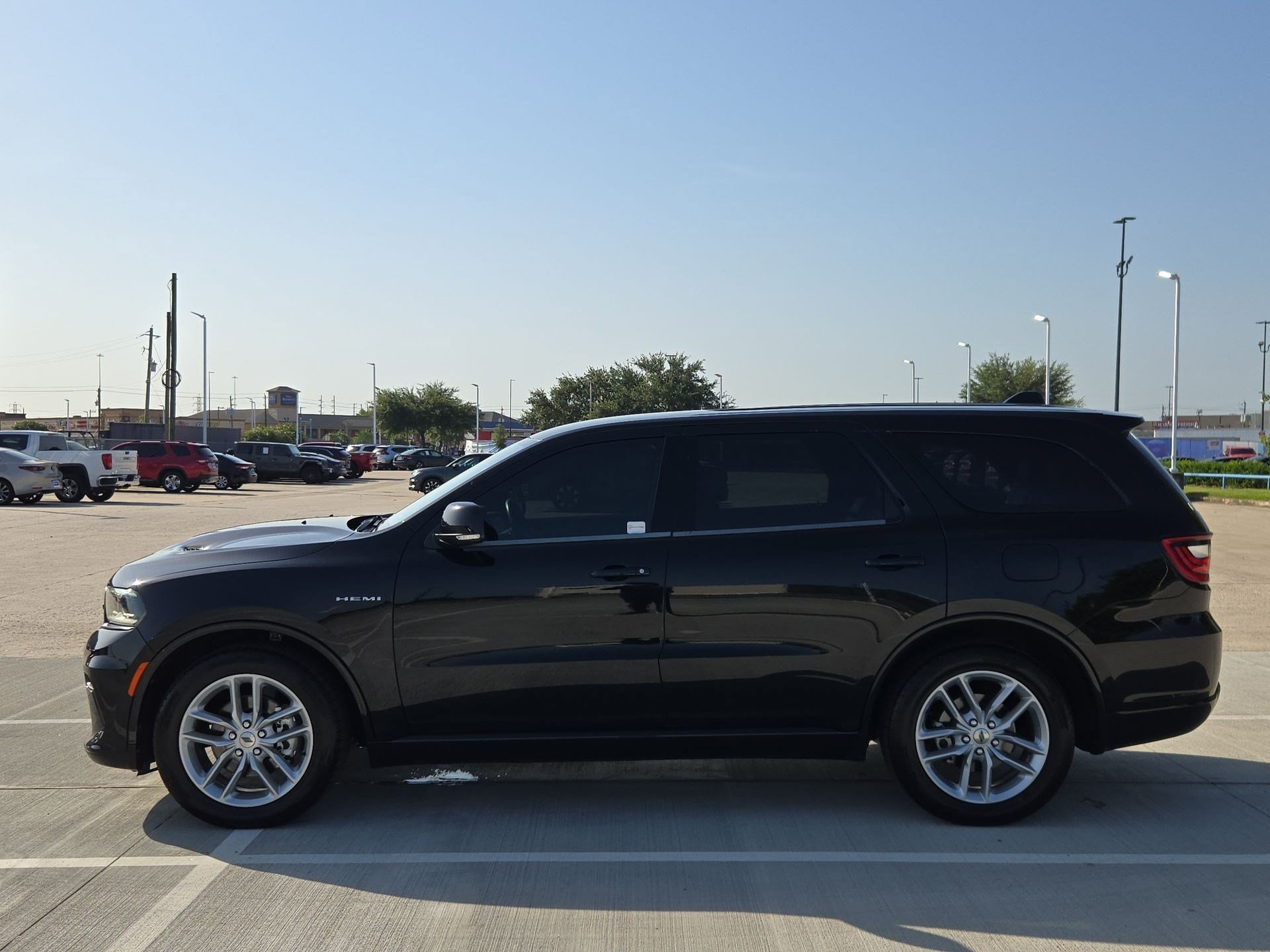 Used 2022 DB Black Clearcoat Dodge R/T image 6