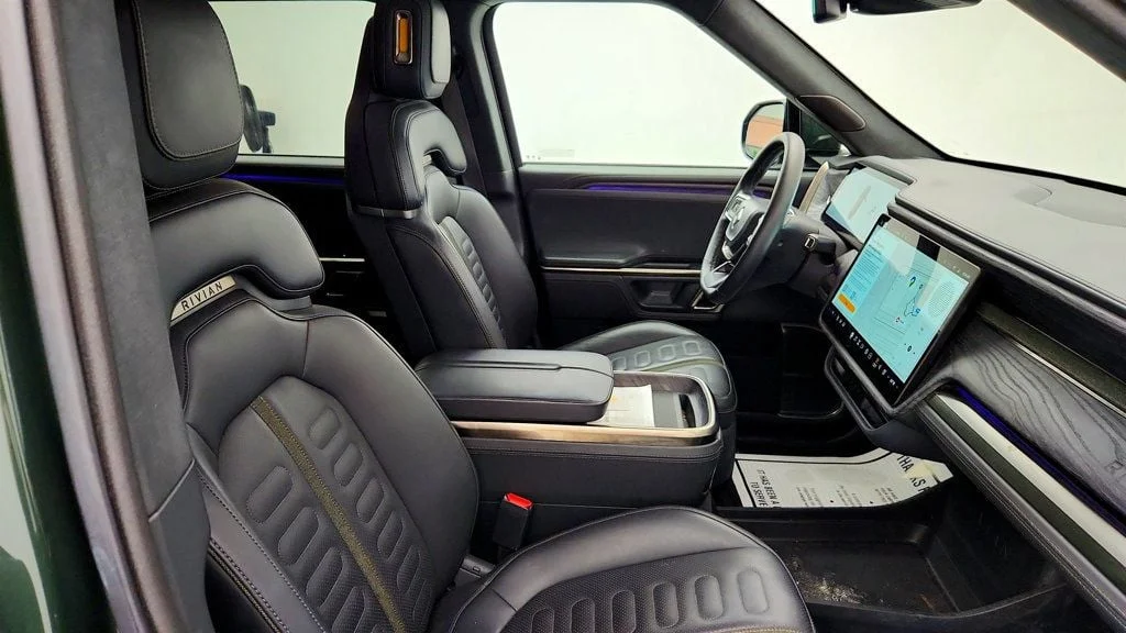Used 2022 Forest Green Rivian Launch Edition AWD w/ Large Pack Battery image 25