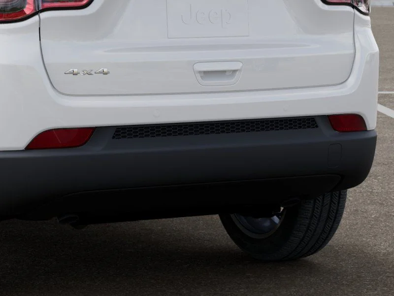 New 2026 Bright White Clear-Coat Exterior Paint Jeep Limited image 14