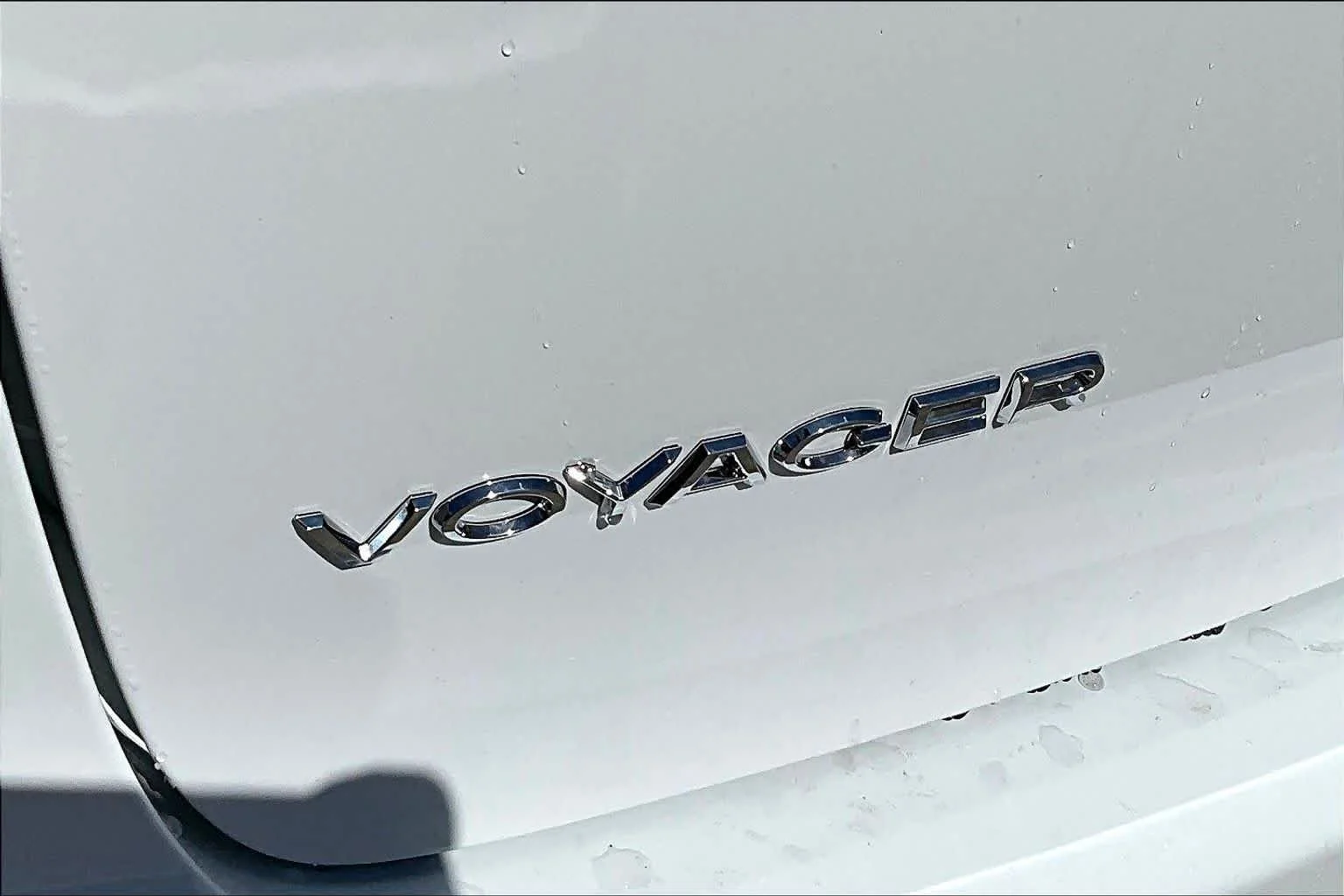 New 2026 Bright White Clearcoat Chrysler LX image 16