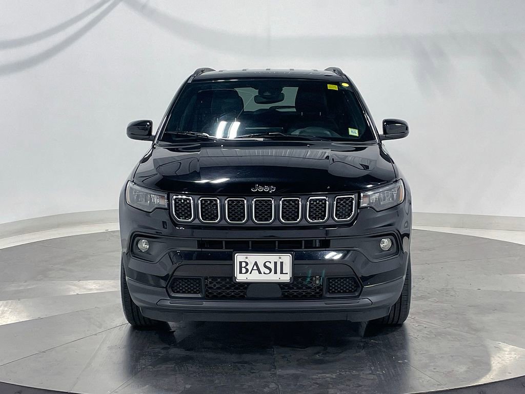 Used 2024 Black Jeep Latitude image 9