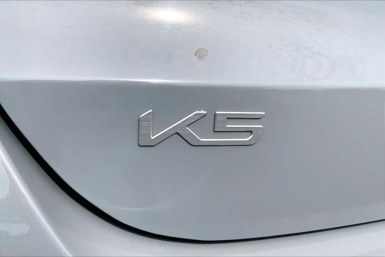 Used 2023 Wolf Gray Kia GT image 31
