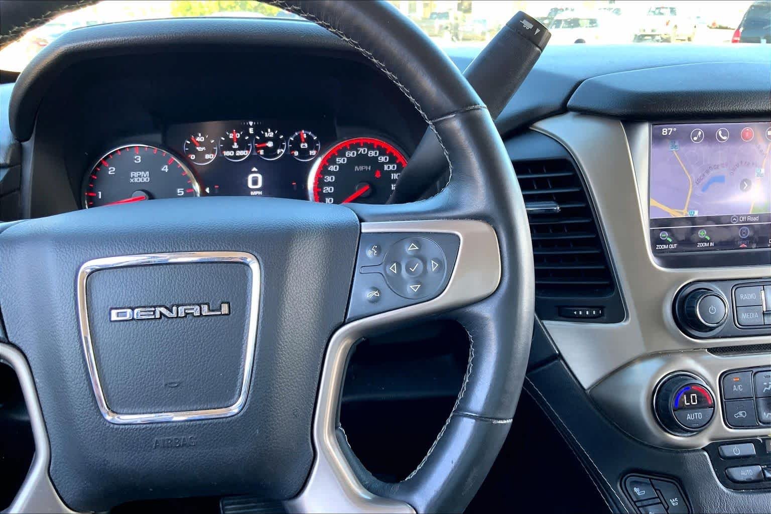 Used 2016 Onyx Black GMC Denali image 25