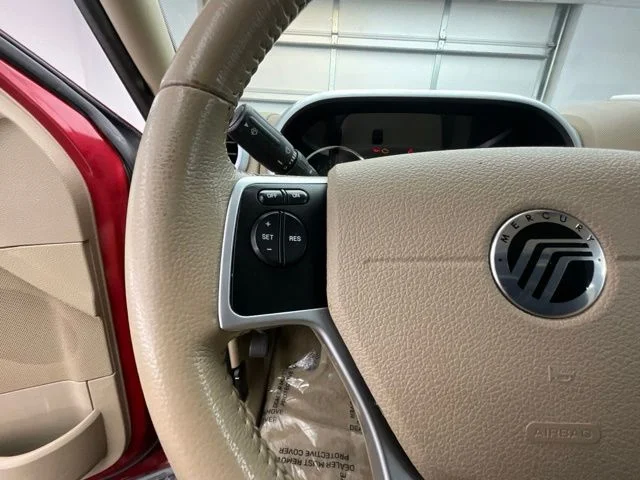 Used 2010  Mercury Base image 14