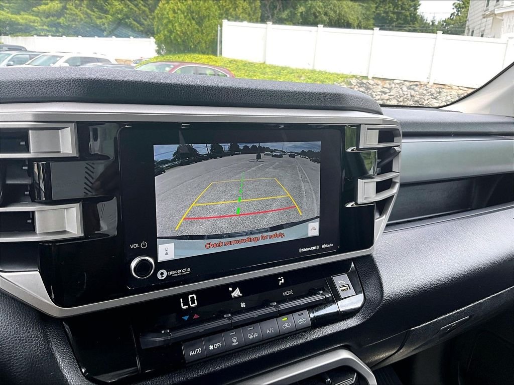 Used 2022 Green Toyota SR5 image 19