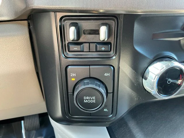 New 2027 Gray Ford Platinum image 44