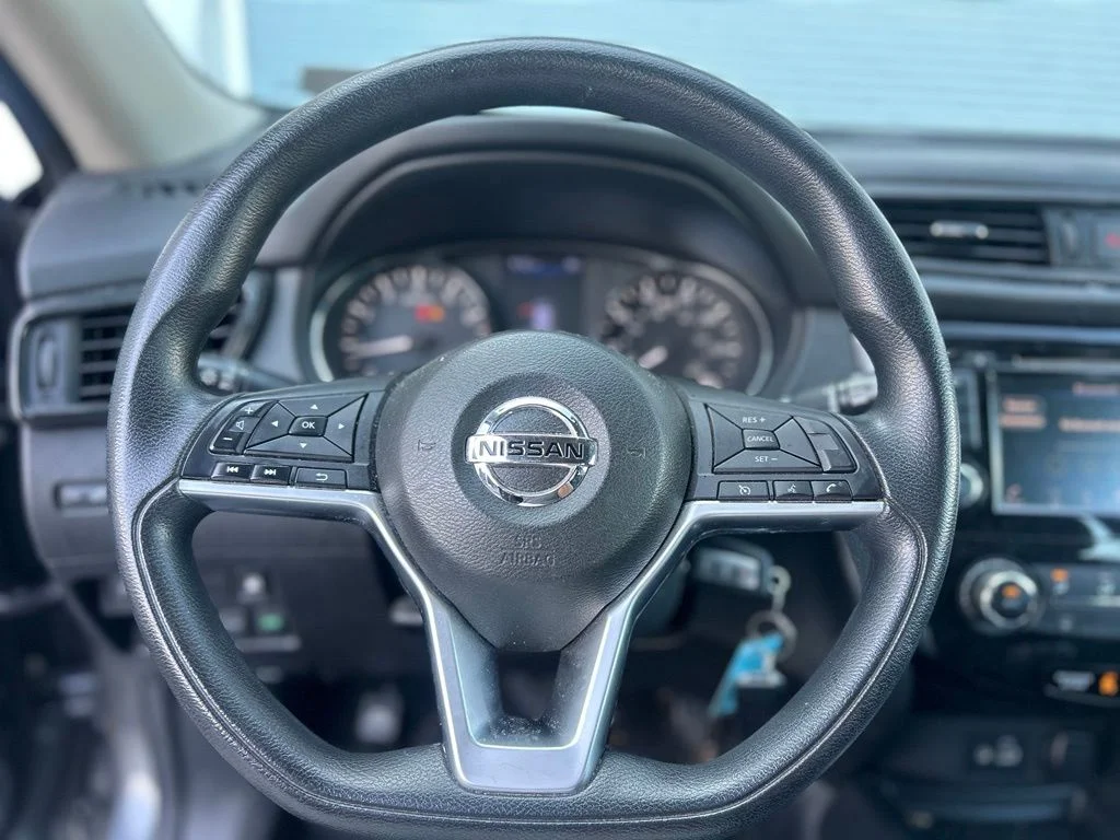 Used 2018 Gray Nissan S image 14