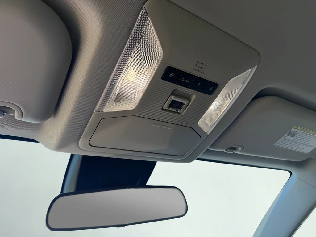 2024 Toyota RAV4 LE - Photo 16