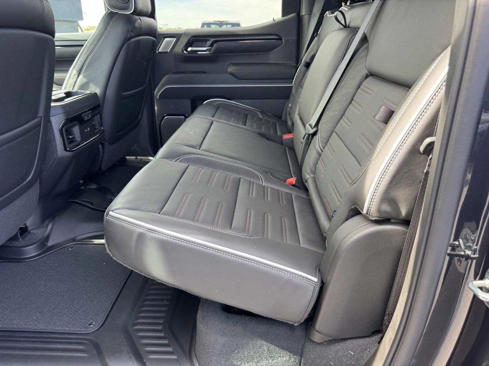 New 2026 TITANIUM RUSH METALLIC GMC AT4X image 14