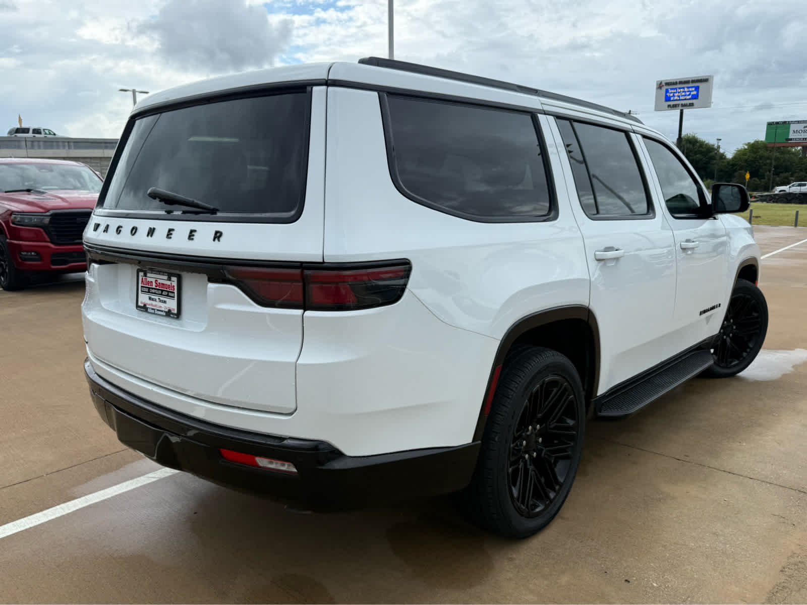 Used 2023 Bright White Clearcoat Jeep Series II Carbide image 9