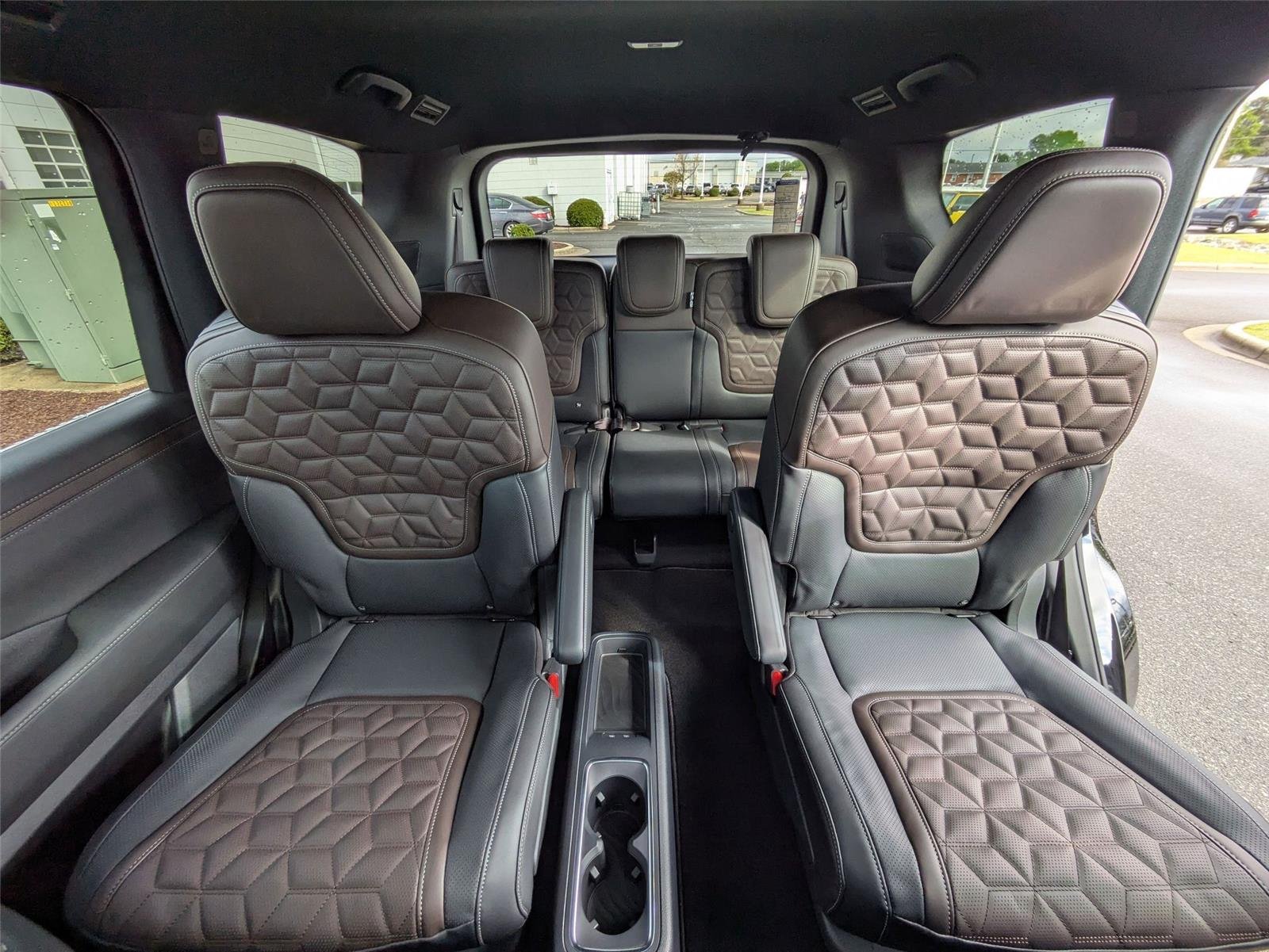 2025 Nissan Armada Platinum Reserve - Photo 30