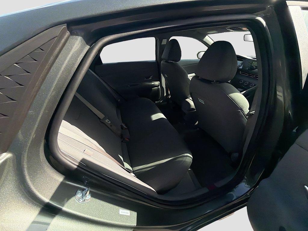 New 2026 Amazon Gray Hyundai SE image 21