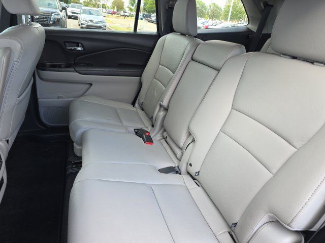 Used 2018 Blue Honda EX-L image 6