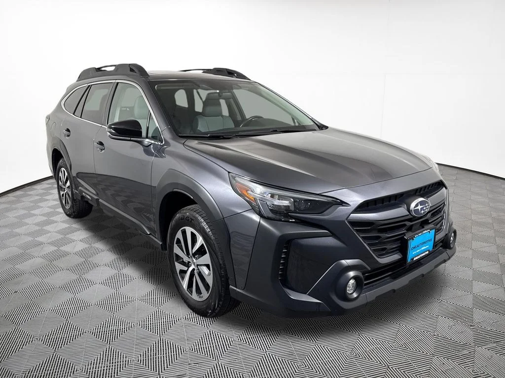 Used 2025 Gray Metallic Subaru Premium image 4