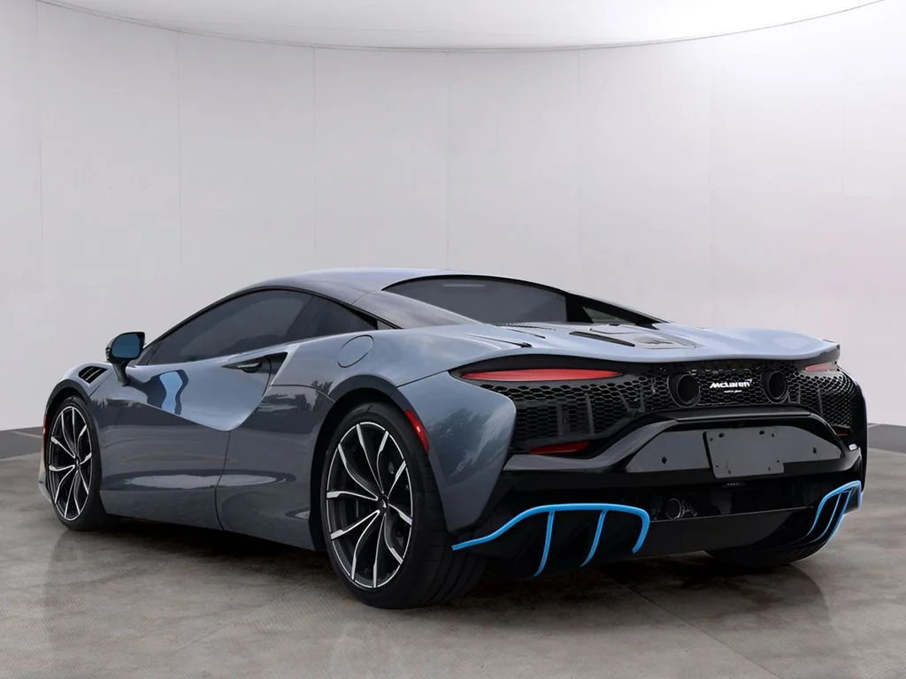 Used 2023 Saros McLaren TechLux image 5