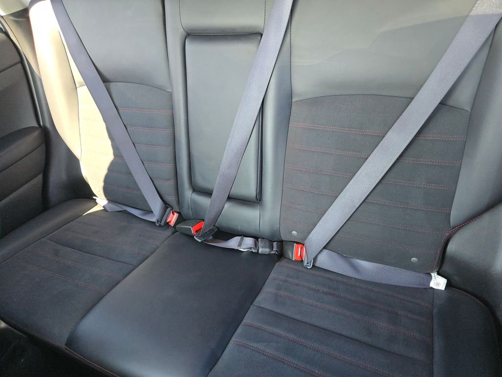 Used 2024  Mitsubishi 2.0 SE image 18