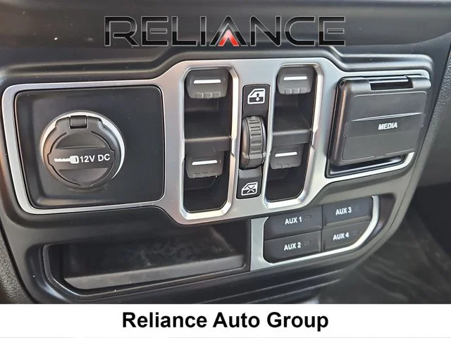 Used 2020 White Jeep Overland image 28