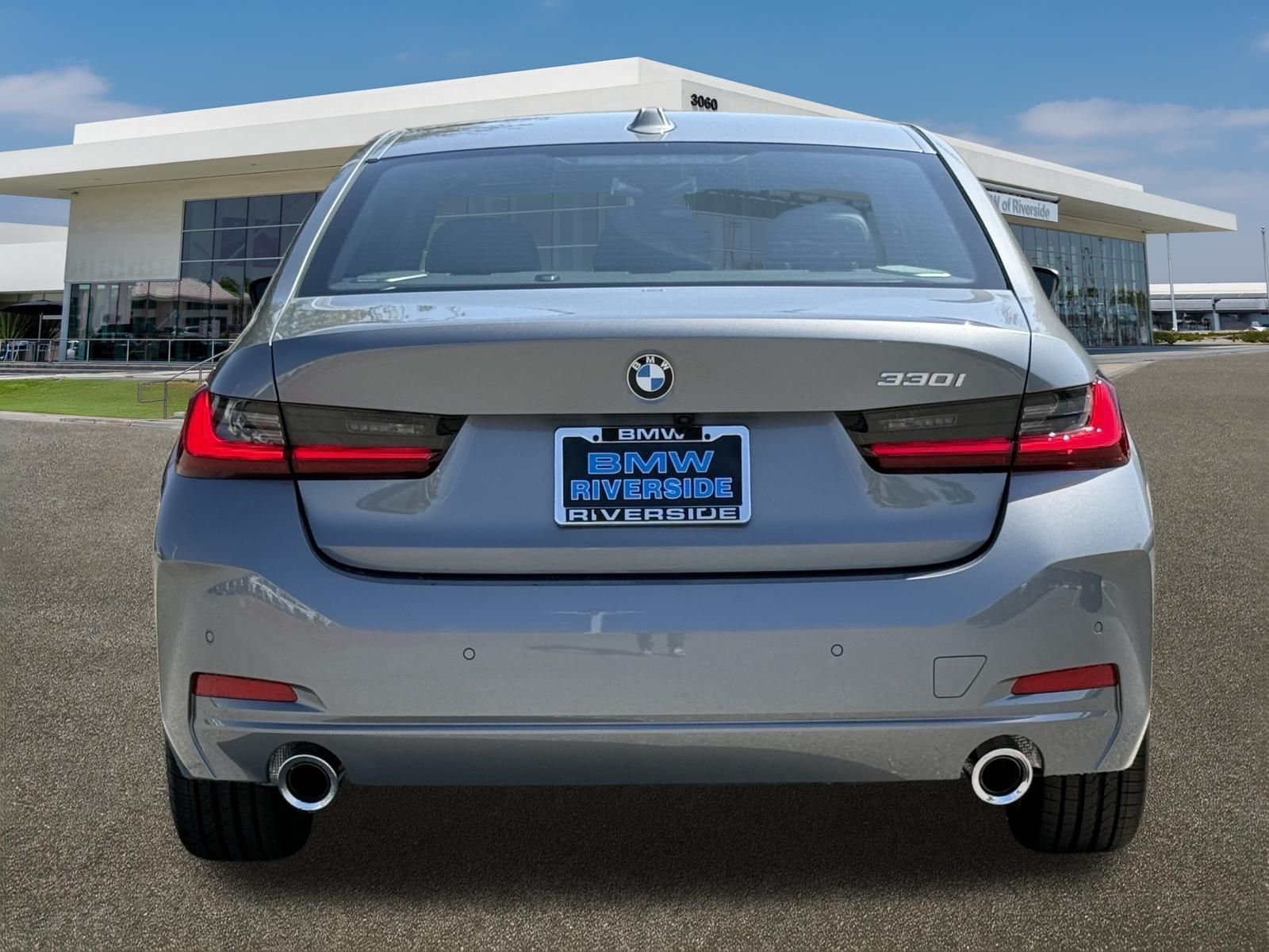 New 2026 Skyscraper Grey Metallic BMW 330i image 9