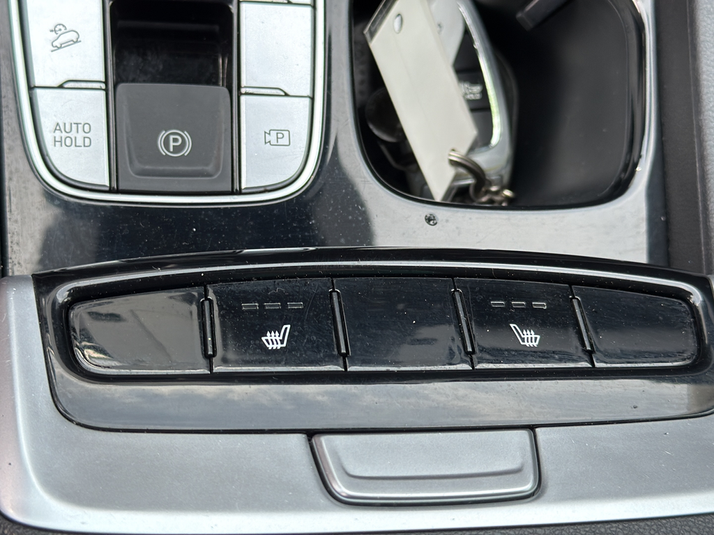 Used 2023 Gray Hyundai SEL image 30